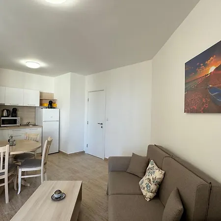 Horizon 20 'a' Apartment